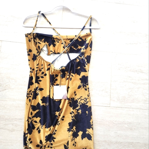 Velvet Spaghetti  Strap bodycon Mini Dress - Picture 3 of 5